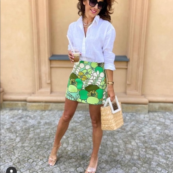 🌳  Zara Green Printed Mini Skirt  🌳 - Picture 11 of 16